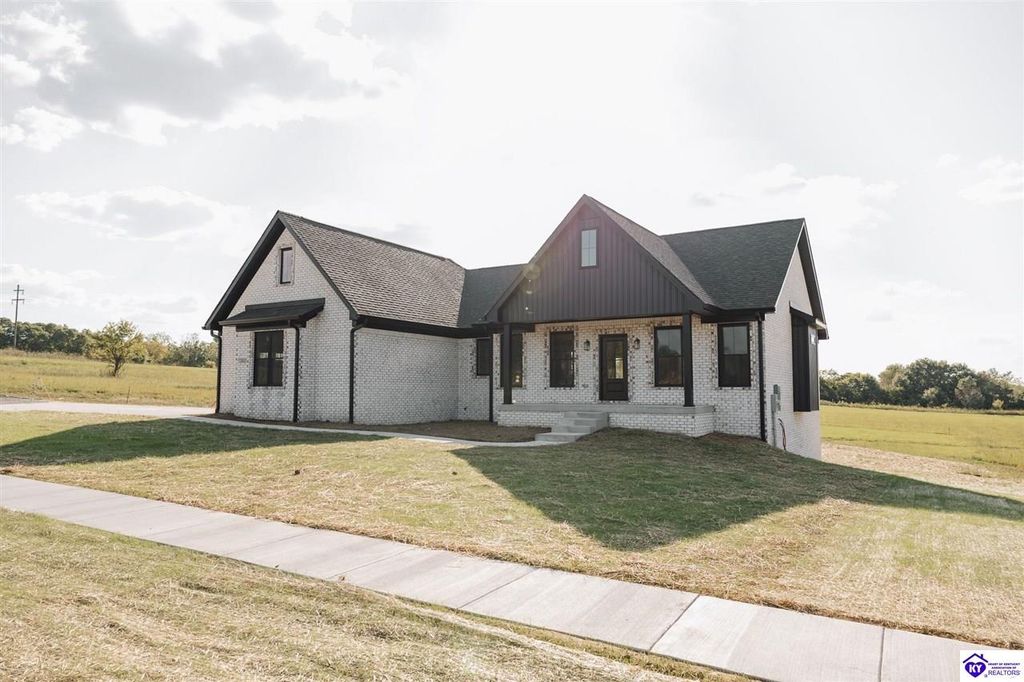 243 Sweet Grass Ct, Hodgenville, KY 42748