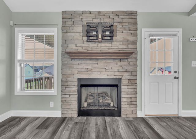 524 Cresthaven Ln, Clarksville, TN 37043