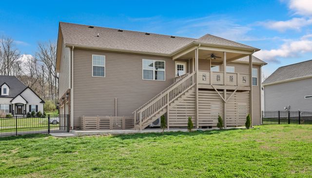 524 Cresthaven Ln, Clarksville, TN 37043