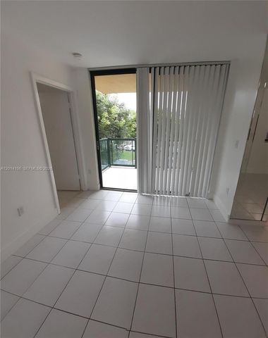 11800 SW 18th St 314-4, Miami, FL 33175