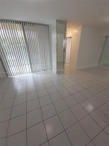 11800 SW 18th St 314-4, Miami, FL 33175