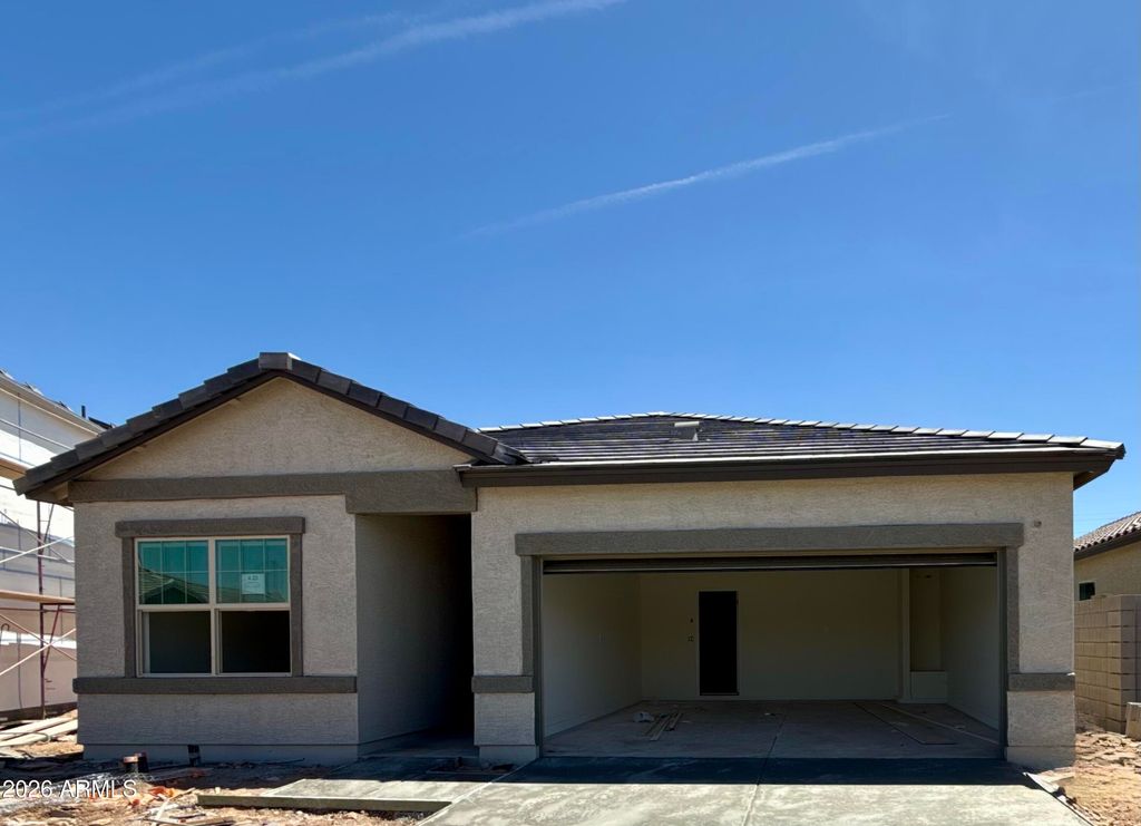 Image 2 of property listing at 47597 W COE Street, Maricopa, AZ 85139