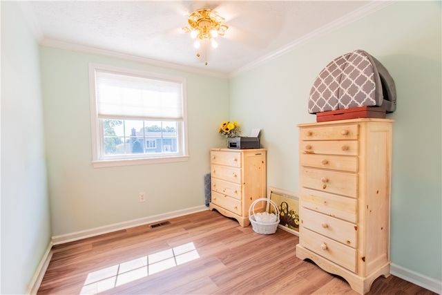 404 Anna Marie Dr, Cranberry Twp, PA 16066
