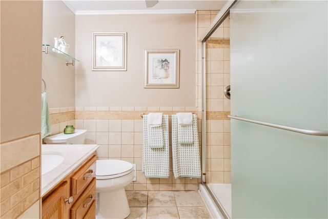 404 Anna Marie Dr, Cranberry Twp, PA 16066