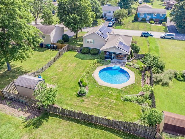 404 Anna Marie Dr, Cranberry Twp, PA 16066