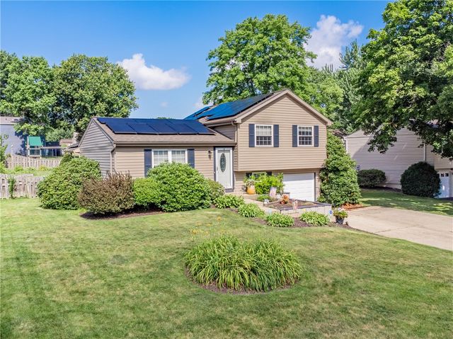 404 Anna Marie Dr, Cranberry Twp, PA 16066