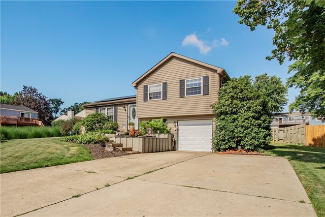 404 Anna Marie Dr, Cranberry Twp, PA 16066