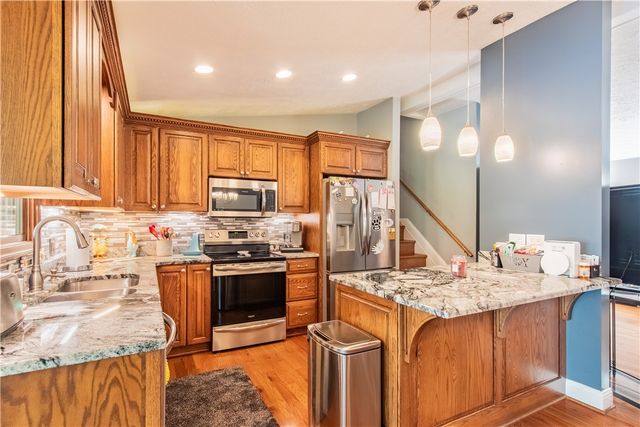 404 Anna Marie Dr, Cranberry Twp, PA 16066