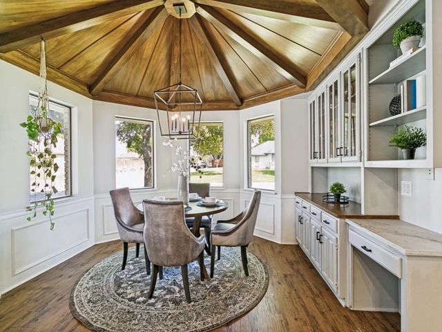 2600 Belmeade Drive, Carrollton, TX 75006