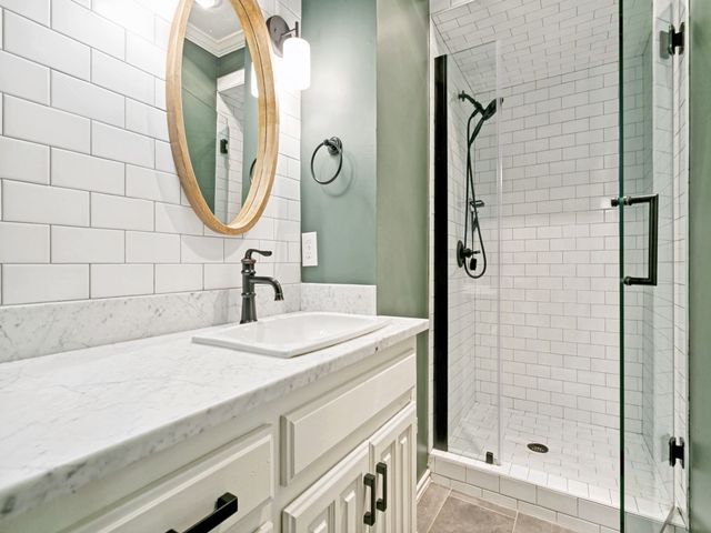 2600 Belmeade Drive, Carrollton, TX 75006