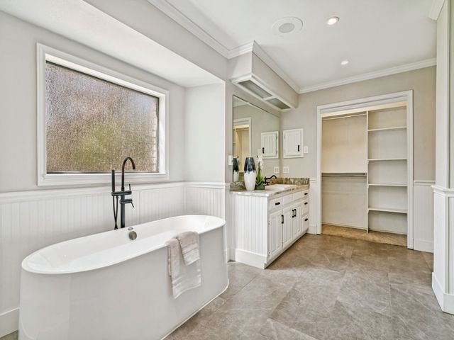 2600 Belmeade Drive, Carrollton, TX 75006