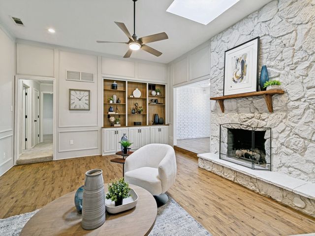 2600 Belmeade Drive, Carrollton, TX 75006