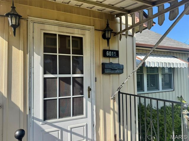 6015 Arthur Avenue, St Louis, MO 63139