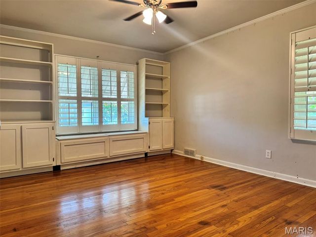 6015 Arthur Avenue, St Louis, MO 63139