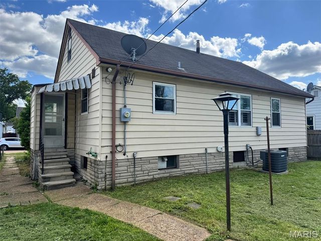 6015 Arthur Avenue, St Louis, MO 63139