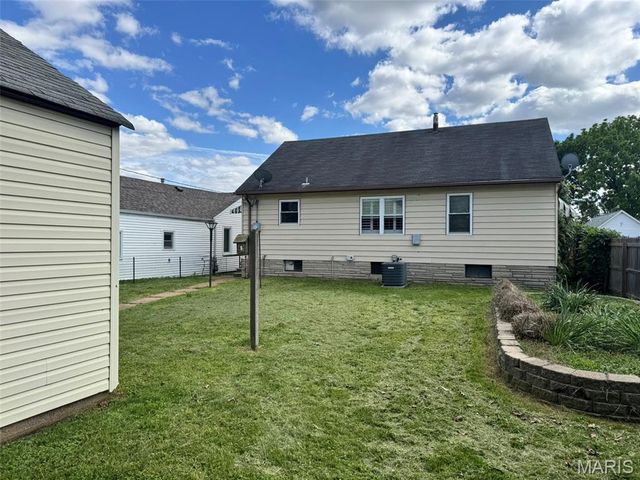6015 Arthur Avenue, St Louis, MO 63139