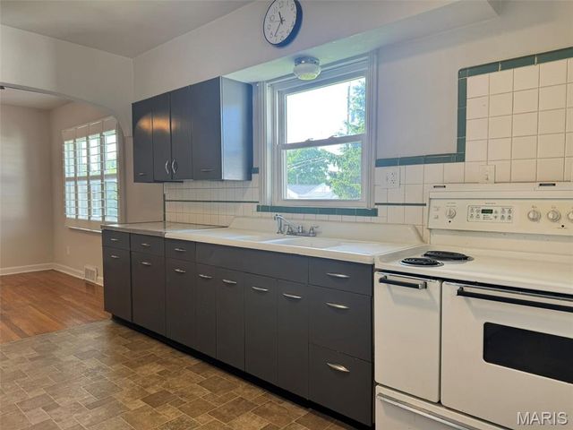 6015 Arthur Avenue, St Louis, MO 63139