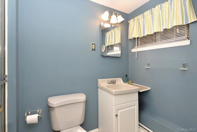 255 Brookside Court, Copiague, NY 11726