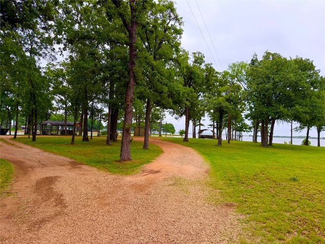 000 Water Oak Road, Trinidad, TX 75163