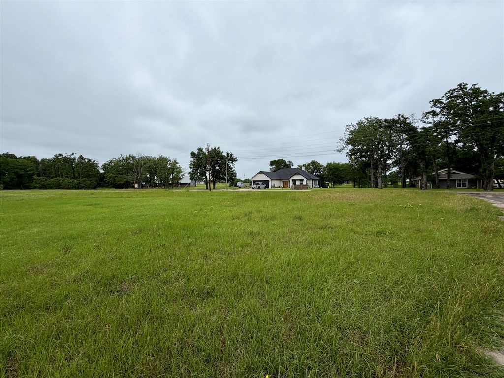000 Water Oak Road, Trinidad, TX 75163