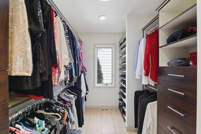 1887 Bohland Avenue, Saint Paul, MN 55116