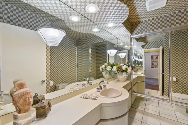 1887 Bohland Avenue, Saint Paul, MN 55116