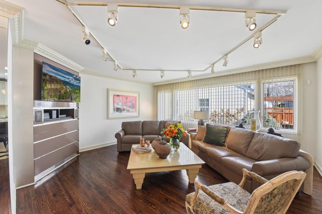 1887 Bohland Avenue, Saint Paul, MN 55116