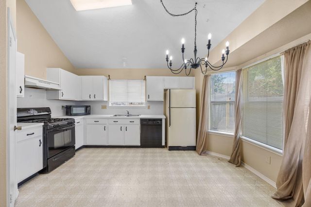 12322 White River Dr, Tomball, TX 77375