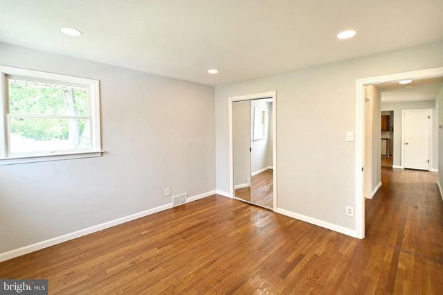 51 MACON DR, Hamilton, NJ 08619