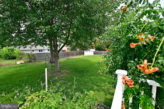 51 MACON DR, Hamilton, NJ 08619