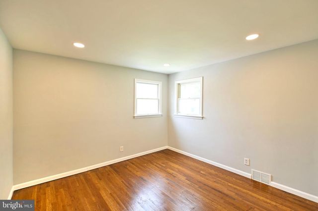 51 MACON DR, Hamilton, NJ 08619