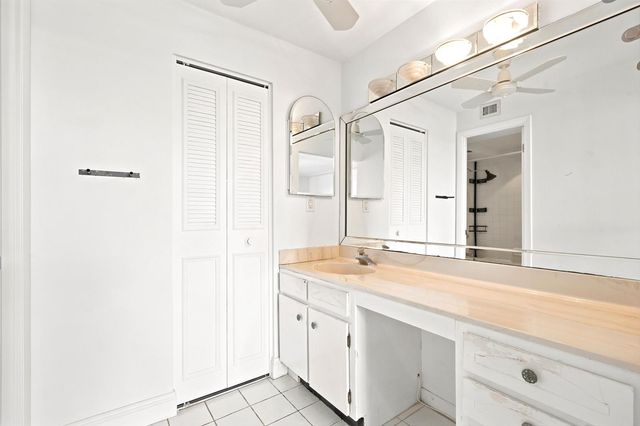 8 Royal Palm Way 3020, Boca Raton, FL 33432