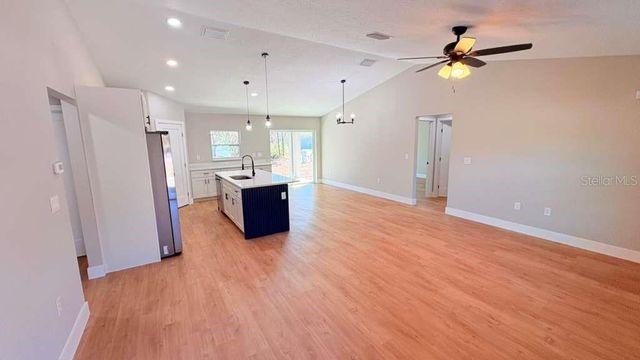 77 MALAUKA PASS, Ocklawaha, FL 32179