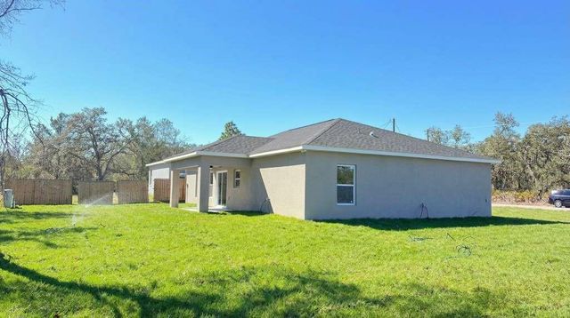 77 MALAUKA PASS, Ocklawaha, FL 32179