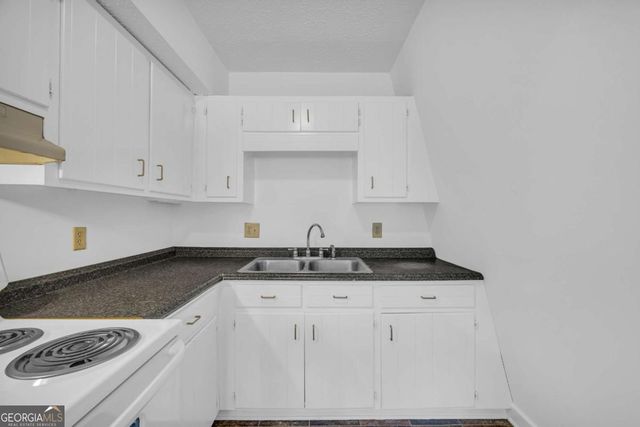145 Rustwood Drive, Athens, GA 30606