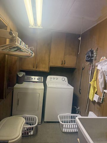 842 E Dale Avenue, Muskegon City, MI 49442