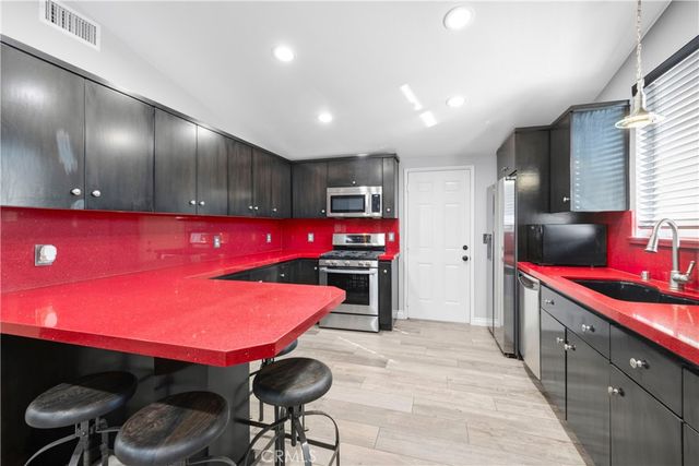 27836 Walnut Springs, Canyon Country, CA 91351