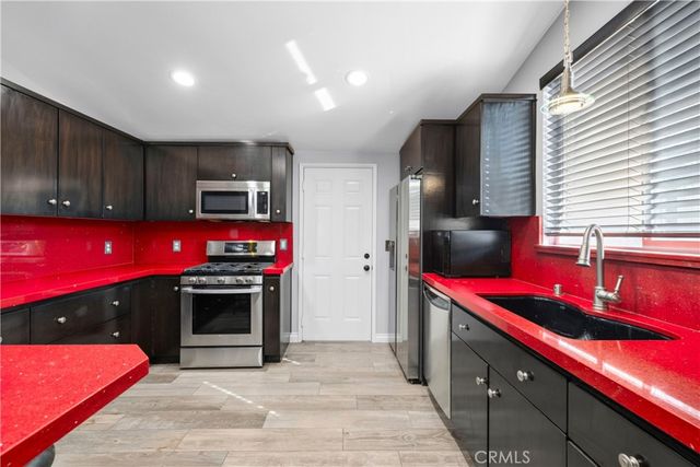 27836 Walnut Springs, Canyon Country, CA 91351