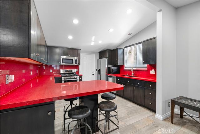 27836 Walnut Springs, Canyon Country, CA 91351