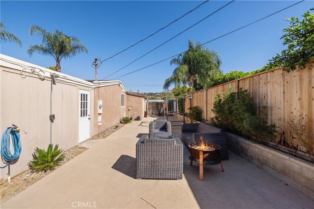 27836 Walnut Springs, Canyon Country, CA 91351