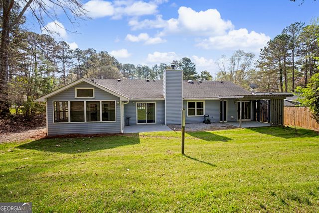 202 Kentwood Drive, Peachtree City, GA 30269