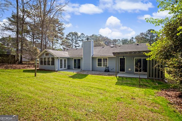 202 Kentwood Drive, Peachtree City, GA 30269