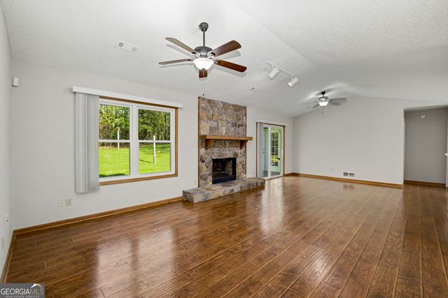 202 Kentwood Drive, Peachtree City, GA 30269