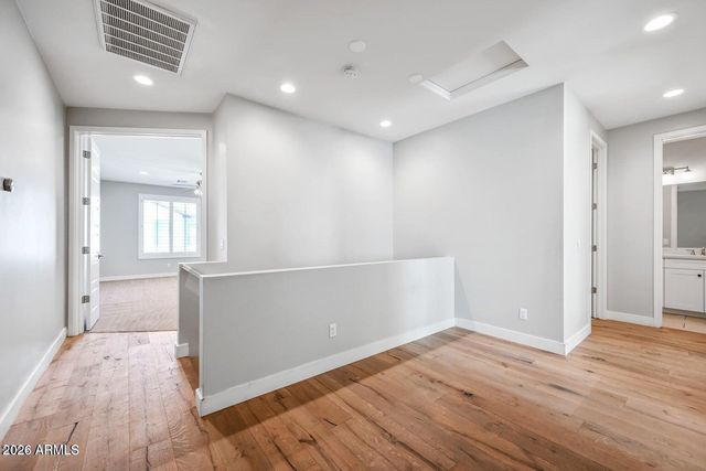 3030 N 38TH Street 122, Phoenix, AZ 85018
