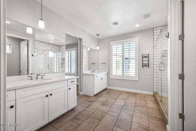 3030 N 38TH Street 122, Phoenix, AZ 85018
