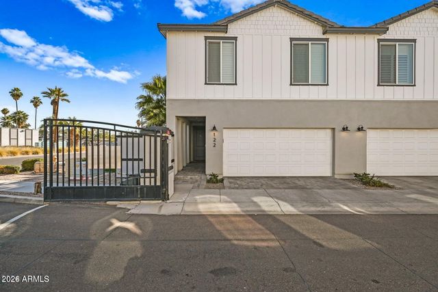 3030 N 38TH Street 122, Phoenix, AZ 85018