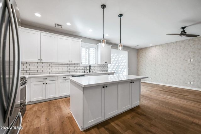 3030 N 38TH Street 122, Phoenix, AZ 85018