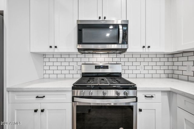 3030 N 38TH Street 122, Phoenix, AZ 85018