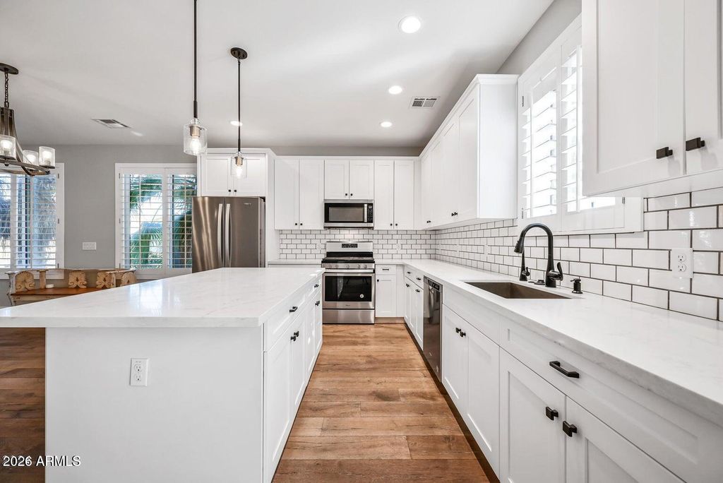3030 N 38TH Street 122, Phoenix, AZ 85018