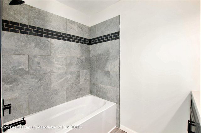 4788 Burt Avenue, Grand Ledge, MI 48837